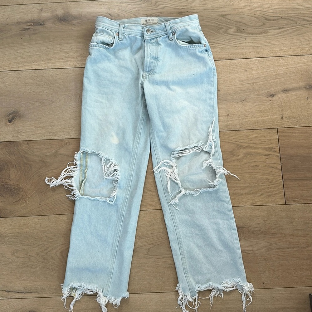 We the Free ripped Jeans.
